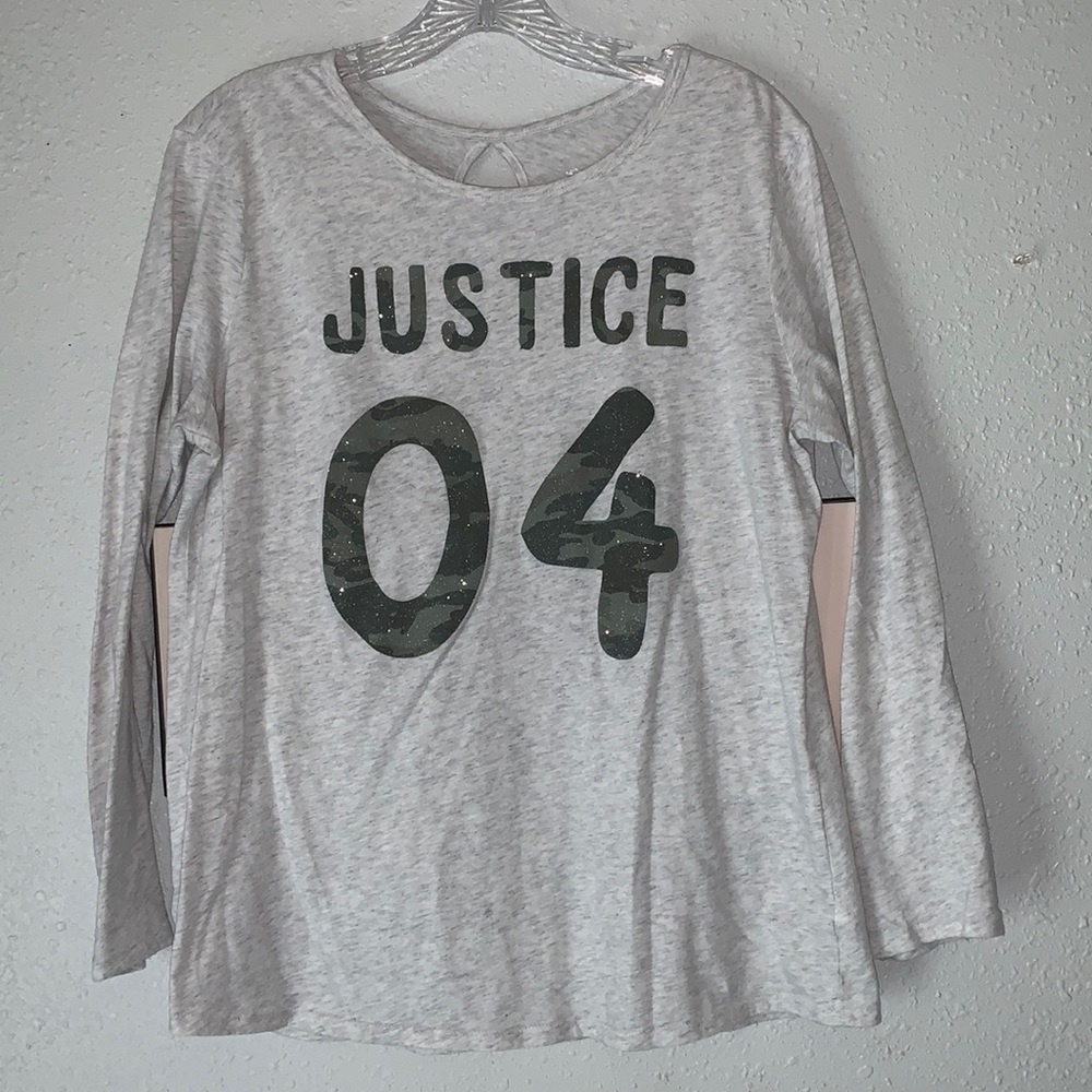🌺2/$10 Justice Longsleeve camo “04” shirt